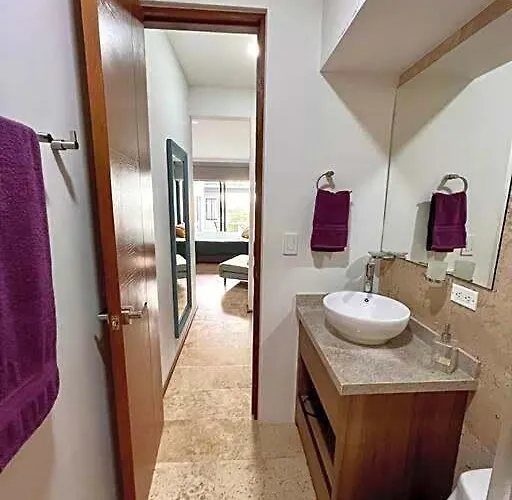 406 Cozy Walking Distance To 5th Av * Playa del Carmen