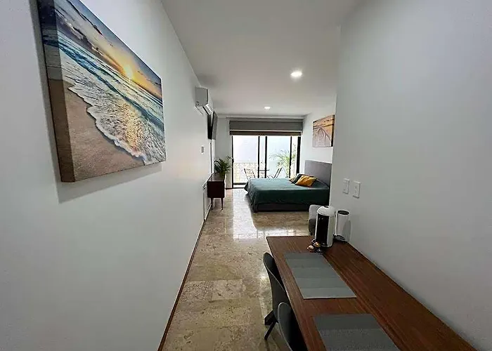 406 Cozy Walking Distance To 5th Av * Playa del Carmen